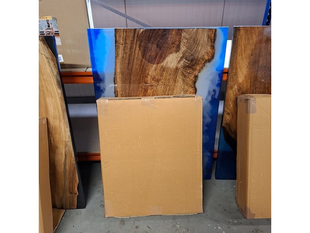 Epoxy tafel 120x75 met set u poten, 2025 - afbeelding 3 van  4