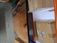 Epoxy tafel 120x75 met set u poten, 2025 - afbeelding 3 van  5