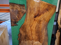 Epoxy tafel 120x75 met set u poten, 2025 - afbeelding 1 van  5