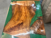 Epoxy tafel 120x75 met set u poten, 2025 - afbeelding 4 van  5