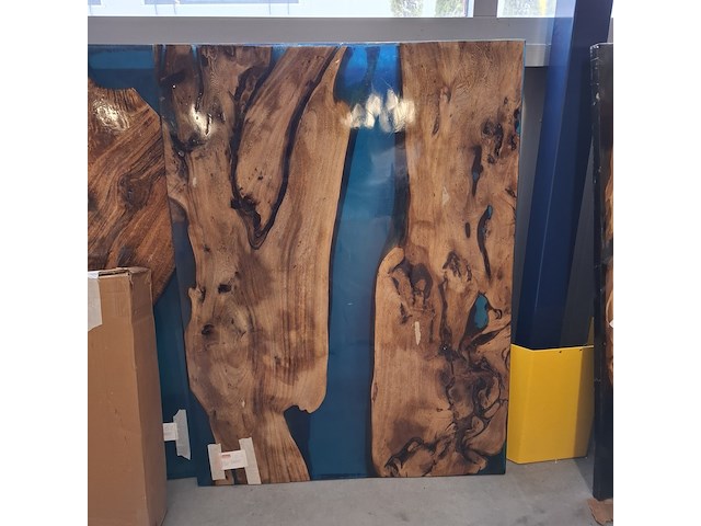 Epoxy tafel blauw 120x90cm, 2025 - afbeelding 1 van  3