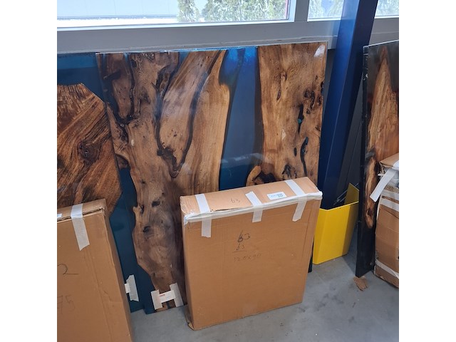 Epoxy tafel blauw 120x90cm, 2025 - afbeelding 3 van  3