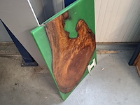 Epoxy tafel groen 90x60cm, 2025 - afbeelding 2 van  3