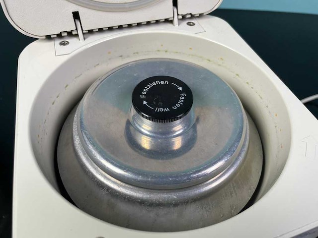 Eppendorf - 5415 c - centrifuge - afbeelding 2 van  10
