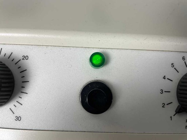 Eppendorf - 5415 c - centrifuge - afbeelding 7 van  10