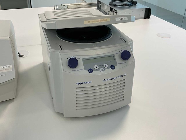 Eppendorf 5415 r centrifuge - afbeelding 1 van  2