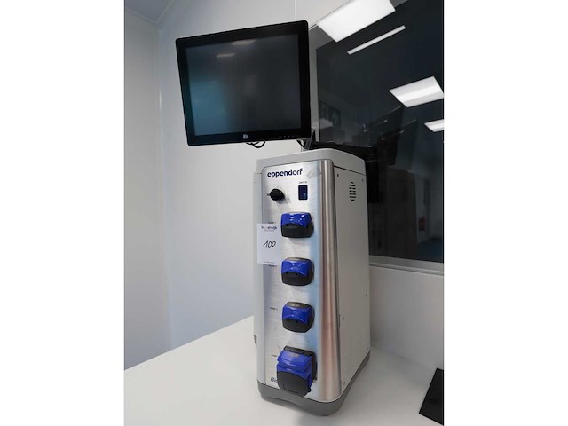 Eppendorf bioflow 320 bioreactor regelsysteem - afbeelding 2 van  5
