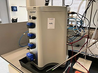 Eppendorf bioflow 320 bioreactor regelsysteem - afbeelding 3 van  13