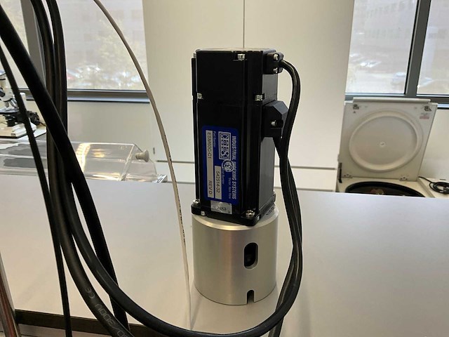 Eppendorf bioflow 320 bioreactor regelsysteem - afbeelding 7 van  13