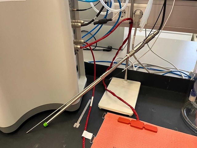 Eppendorf bioflow 320 bioreactor regelsysteem - afbeelding 8 van  13