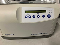 Eppendorf concentrator plus vacuüm centrifuge - afbeelding 4 van  4