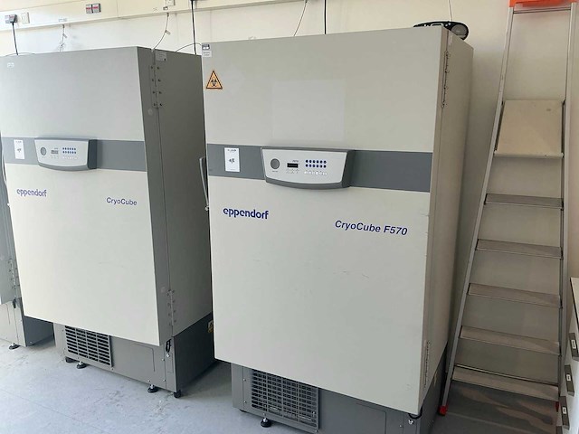 Eppendorf cryocube f570 ultra-lage temperatuur laboratoriumvriezer - afbeelding 1 van  8