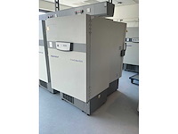Eppendorf cryocube f570 ultra-lage temperatuur laboratoriumvriezer - afbeelding 3 van  8