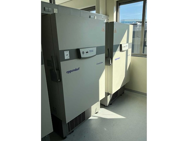 Eppendorf cryocube f570h ultra-lage temperatuur laboratoriumvriezer (2x) - afbeelding 5 van  12