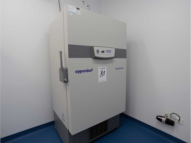 Eppendorf cryocube f570h ultra-lage temperatuur laboratoriumvriezer - afbeelding 1 van  6