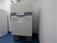 Eppendorf cryocube f570h ultra-lage temperatuur laboratoriumvriezer - afbeelding 2 van  6