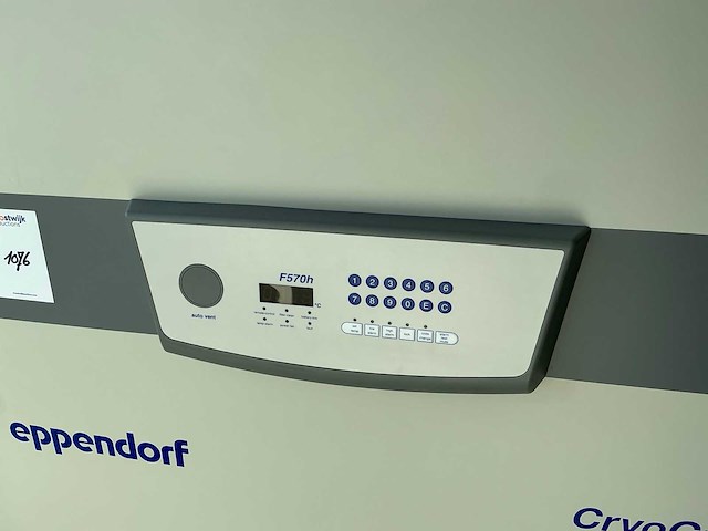 Eppendorf cryocube f570h ultra-lage temperatuur laboratoriumvriezer - afbeelding 3 van  7