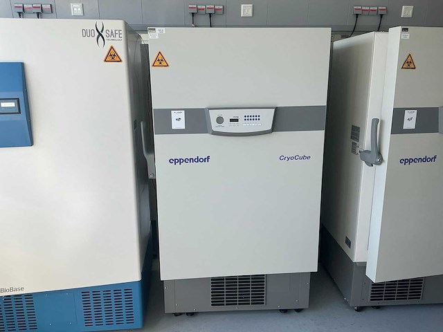Eppendorf cryocube f570h ultra-lage temperatuur laboratoriumvriezer - afbeelding 2 van  8