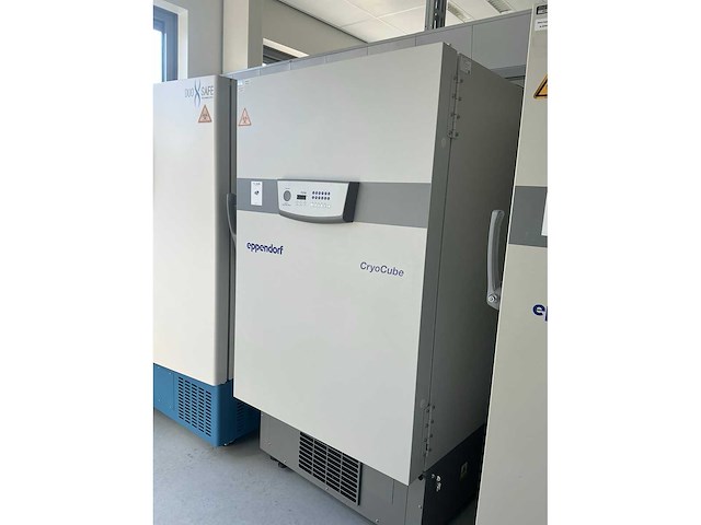 Eppendorf cryocube f570h ultra-lage temperatuur laboratoriumvriezer - afbeelding 3 van  8