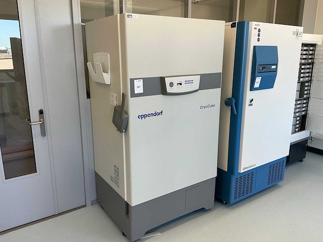 Eppendorf cryocube f740h ultra-lage temperatuur laboratoriumvriezer - afbeelding 1 van  8