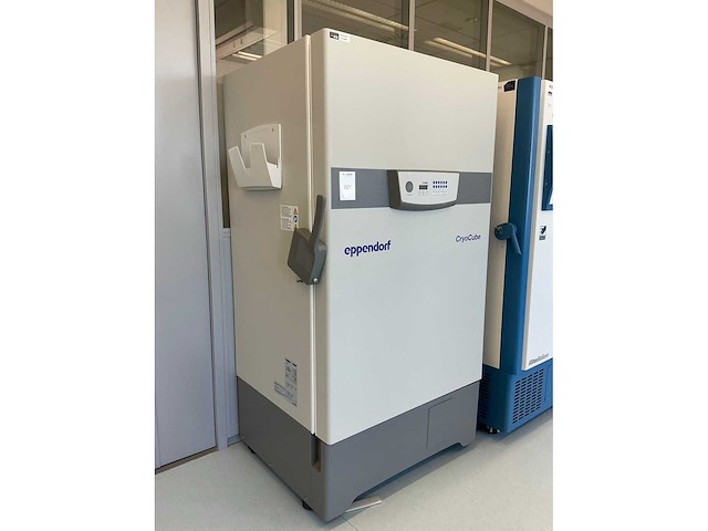 Eppendorf cryocube f740h ultra-lage temperatuur laboratoriumvriezer - afbeelding 2 van  8