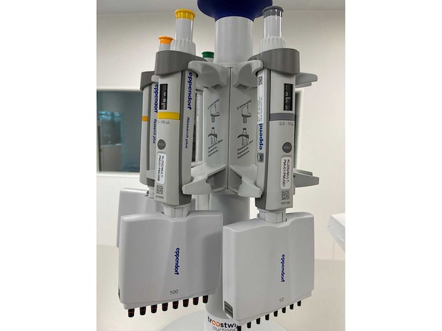 Eppendorf multi pipettenassortiment - afbeelding 3 van  3