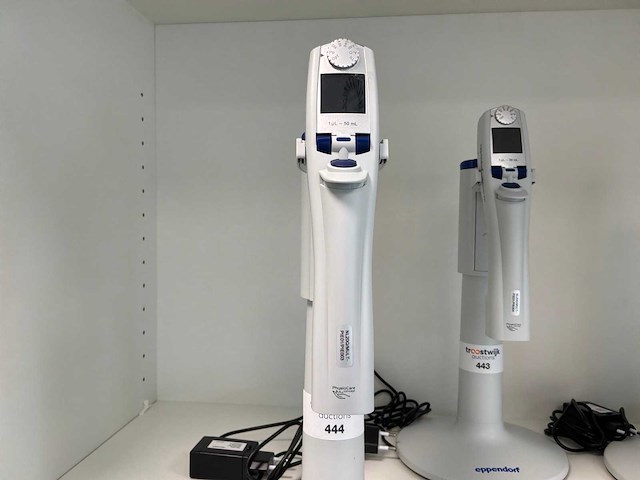 Eppendorf multipette e3x pipet - afbeelding 1 van  3