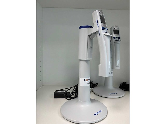 Eppendorf multipette e3x pipet - afbeelding 2 van  3