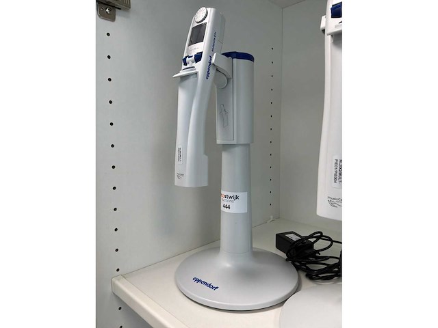 Eppendorf multipette e3x pipet - afbeelding 3 van  3