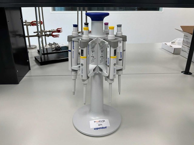 Eppendorf pipettenassortiment - afbeelding 1 van  3