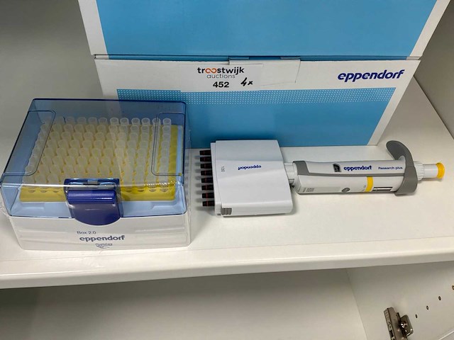 Eppendorf research plus multi pipette (4x) - afbeelding 1 van  4