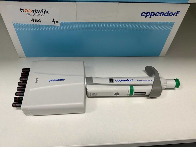 Eppendorf research plus multi pipette (4x) - afbeelding 1 van  2