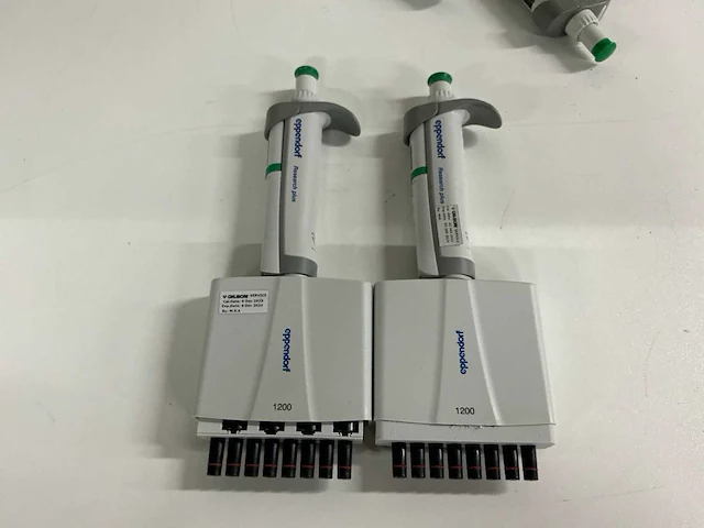 Eppendorf research plus multi pipette - afbeelding 7 van  7