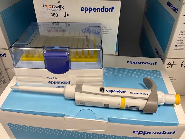 Eppendorf research plus pipet (3x) - afbeelding 1 van  2