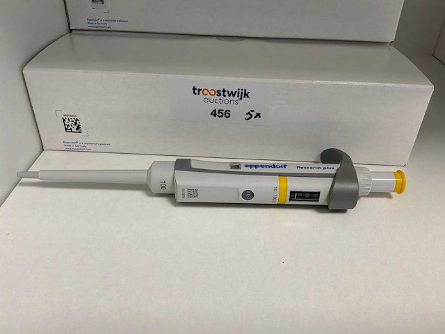 Eppendorf research plus pipet (5x) - afbeelding 1 van  2