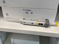 Eppendorf research plus pipet (8x)