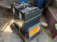Eps 48 volt pzs 620ah accu met acculader tractiebatterij / heftruckbatterij - afbeelding 1 van  17
