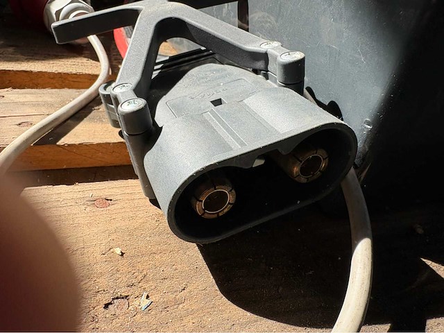 Eps 48 volt pzs 620ah accu met acculader tractiebatterij / heftruckbatterij - afbeelding 17 van  17