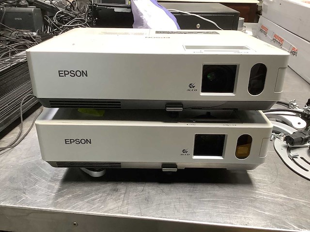 Epson - emp-1810 - video projector (2x) - afbeelding 1 van  8
