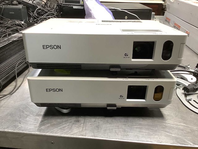 Epson - emp-1810 - video projector (2x) - afbeelding 2 van  8