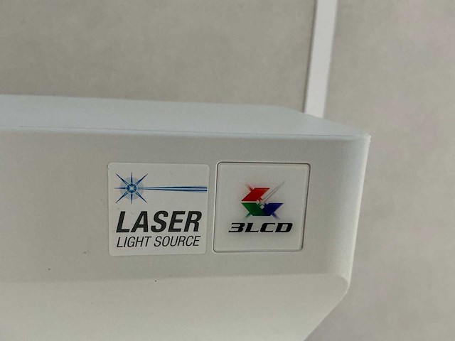 Epson beamer & projectiescherm - afbeelding 3 van  6