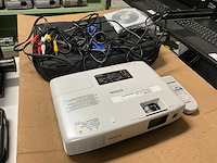 Epson d18 h269b projector - afbeelding 1 van  7