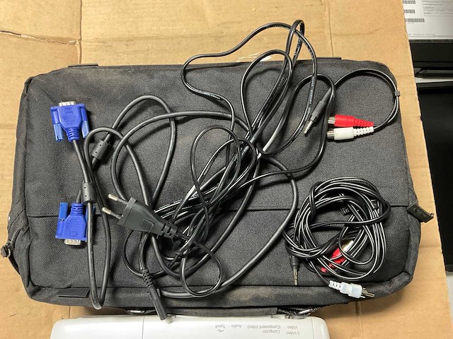 Epson d18 h269b projector - afbeelding 3 van  4