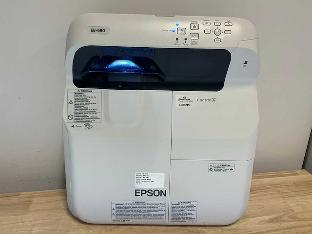 Epson eb-680 beamer - afbeelding 2 van  5