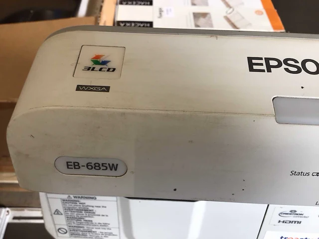 Epson eb-685w beamer - afbeelding 2 van  4