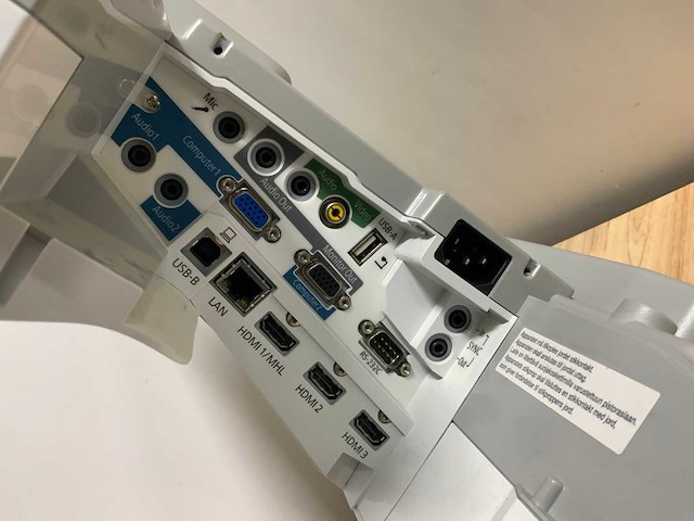 Epson eb-685wi beamers & projectie - afbeelding 1 van  3
