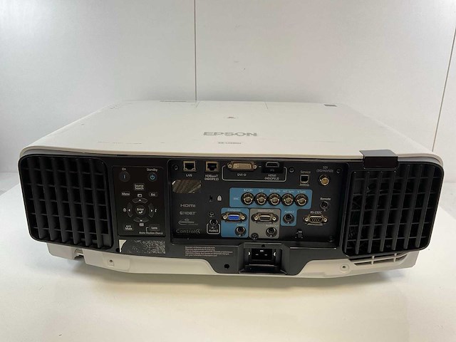 Epson (eb-l1490u) 9000 lumen wuxga projector (204 lamp hours) - afbeelding 7 van  7