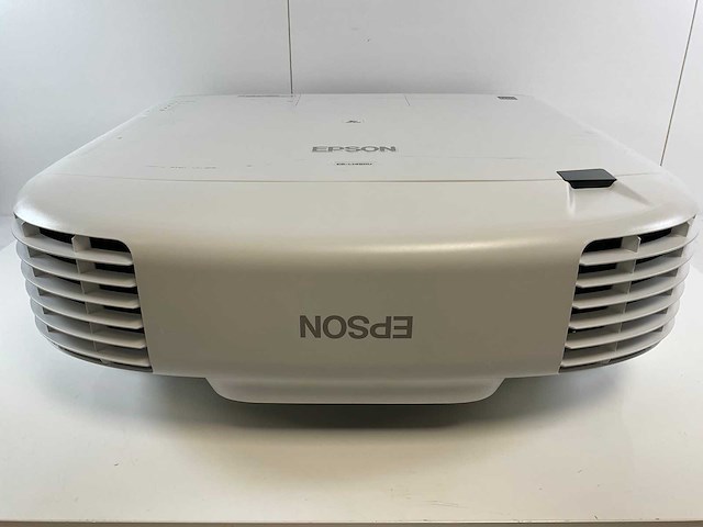 Epson (eb-l1490u) 9000 lumen wuxga projector (204 lamp hours) - afbeelding 1 van  7