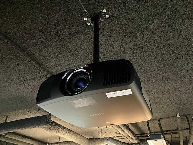 Epson eh-ls1200b 4k uhd 2200 lumen hdr10+ beamer - afbeelding 5 van  7