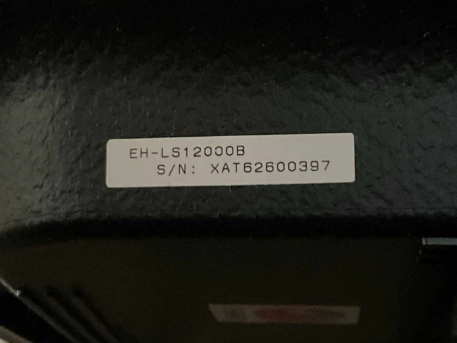 Epson eh-ls1200b 4k uhd 2200 lumen hdr10+ beamer - afbeelding 3 van  7